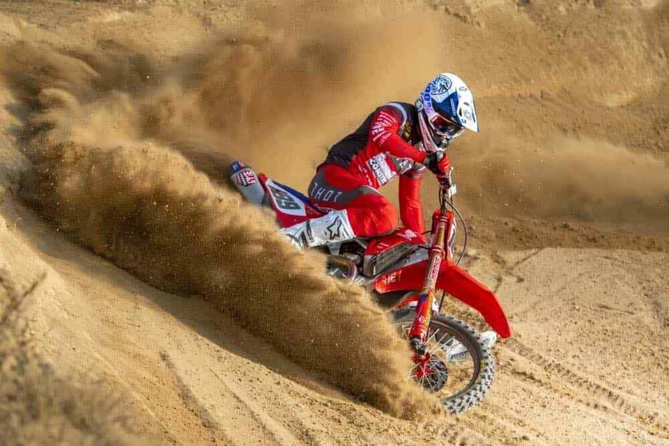 Piñón delantero Husaberg FE 650E 2006-2007 Renthal 292--520-14GP Foto 4 de 4