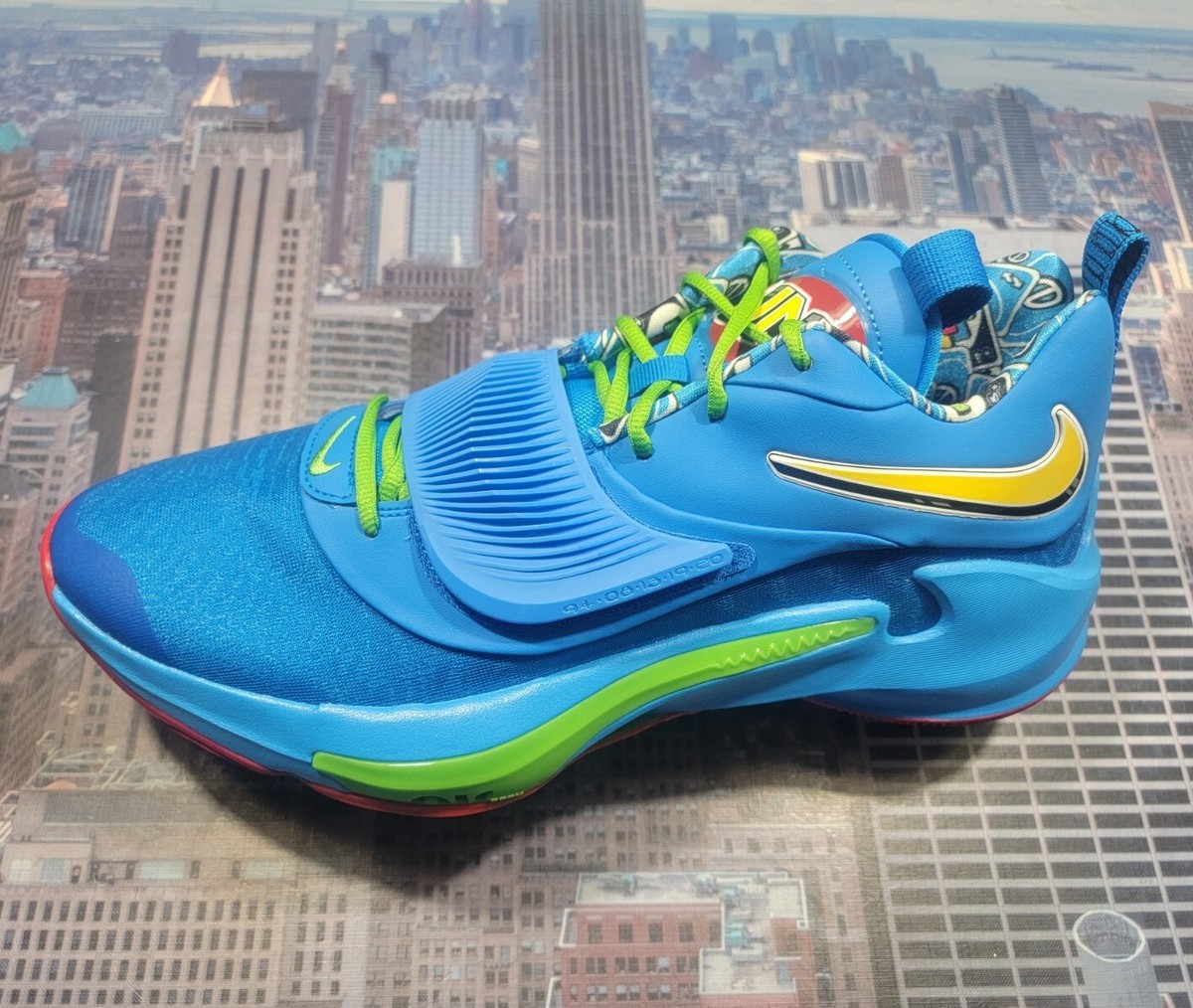 Nike Zoom Freak 3 NRG Giannis Antetokounpo UNO Photo Blue Size 8.5