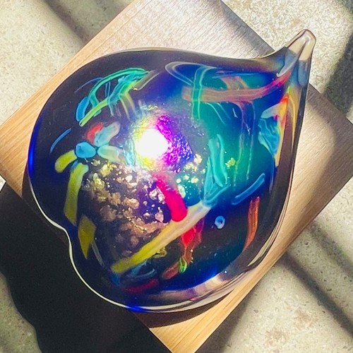 Studio Art Glass Confetti Heart Paperweight vintage 1990s Iridescent Retro - Picture 9 of 11