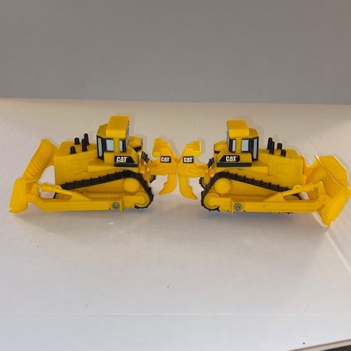 Toy State Bulldozers For Train Flatbed Set of 2 Plastic - Picture 4 of 5