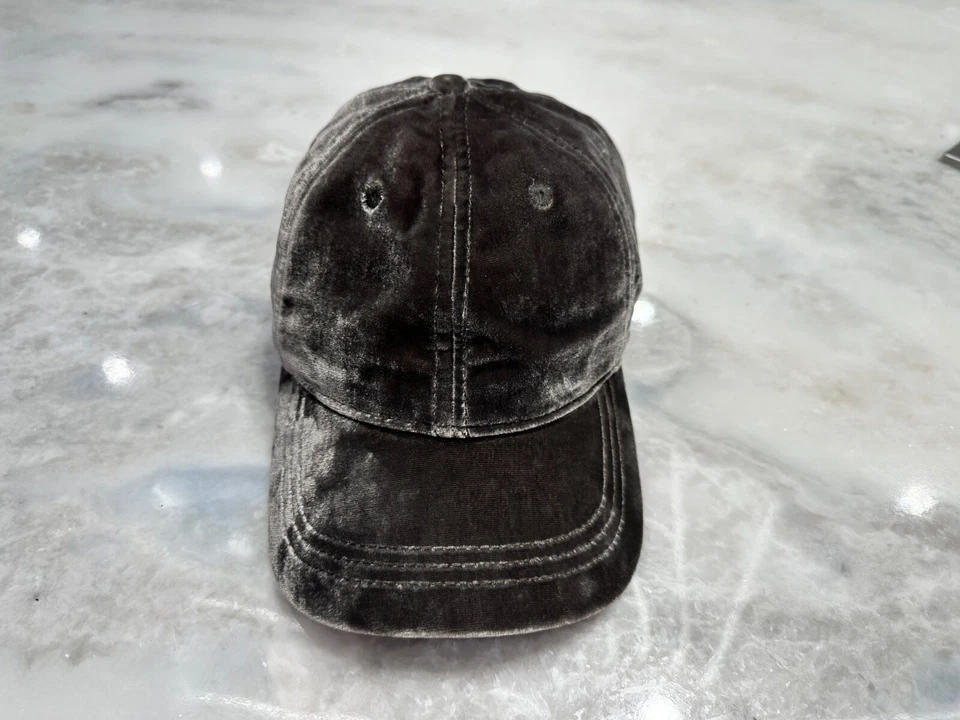 Gorra de béisbol Madewell de terciopelo, gris/metal oscuro, talla única, usada Foto 2 de 4