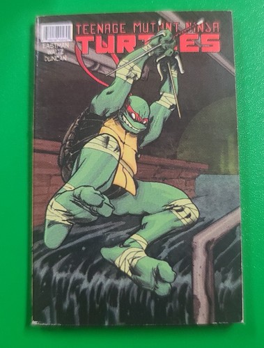 World's Smallest Teenage Mutant Ninja Turtles Leonadro Micro Action Figure 2023 - Picture 4 of 12