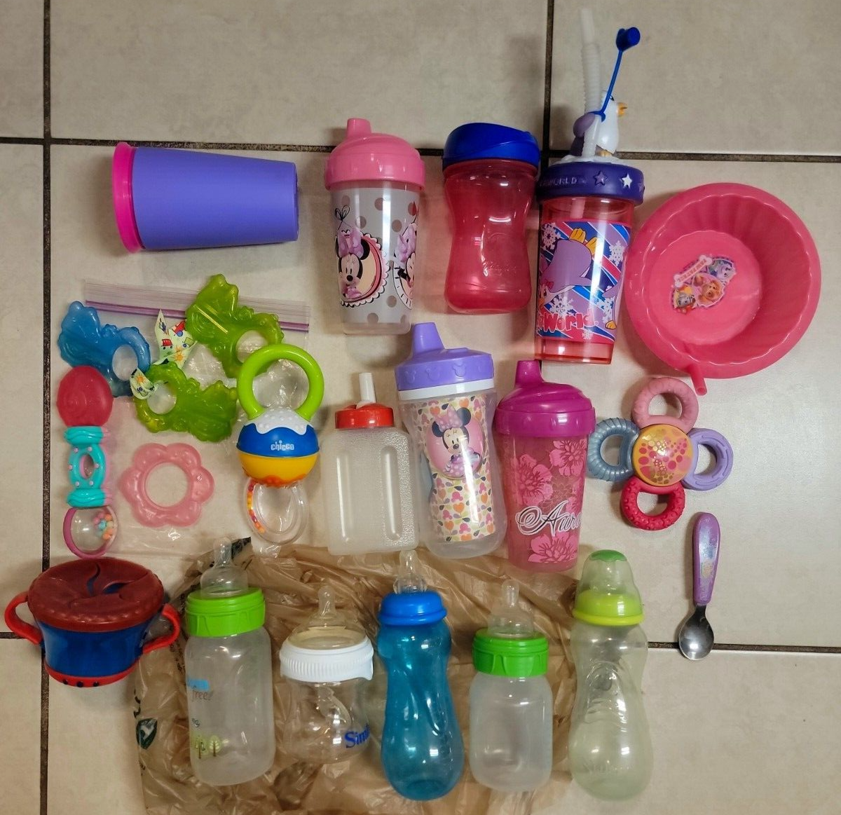 LOT OF BABY TODDLER BOTTLES CUPS BOWLS TEETHING RINGS VINTAGE VERY RARE! DISNEY