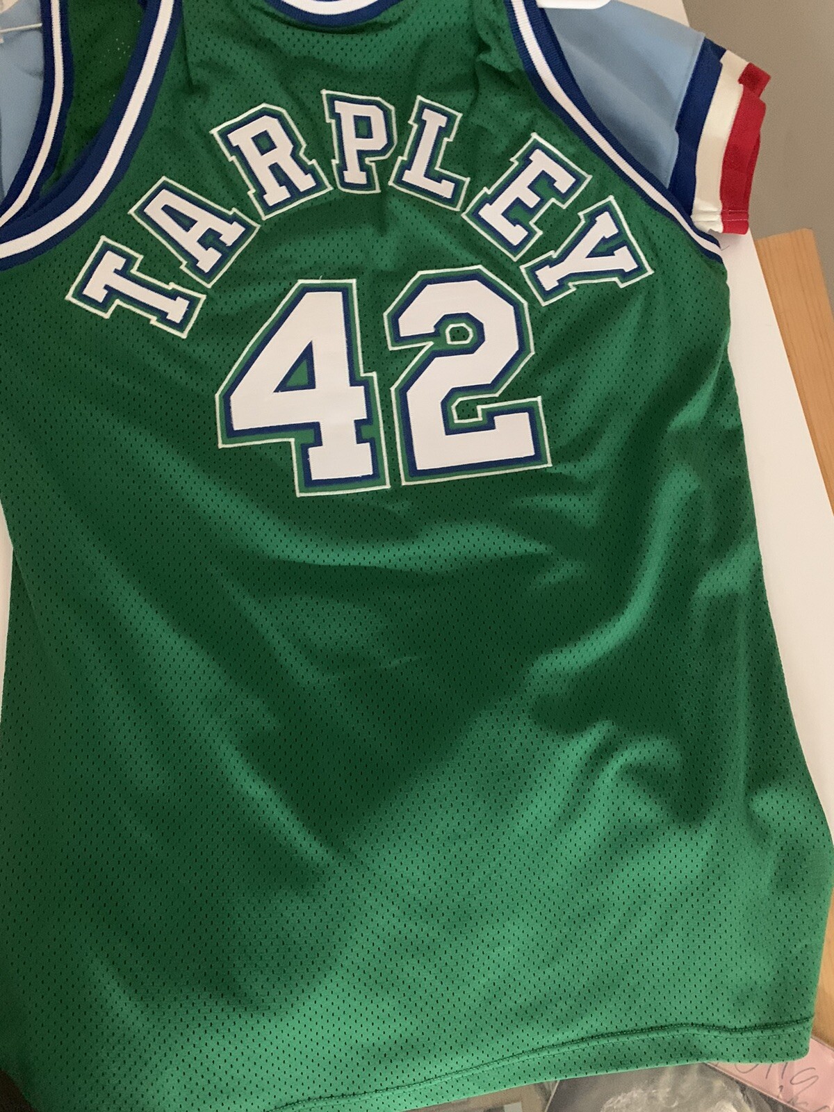 Roy Tarpley gane used Dallas Mavericks jersey