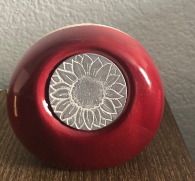 The Fragrant Pomander Fragrance Pottery (Holds Any Type of Oil Essence) W. Tag