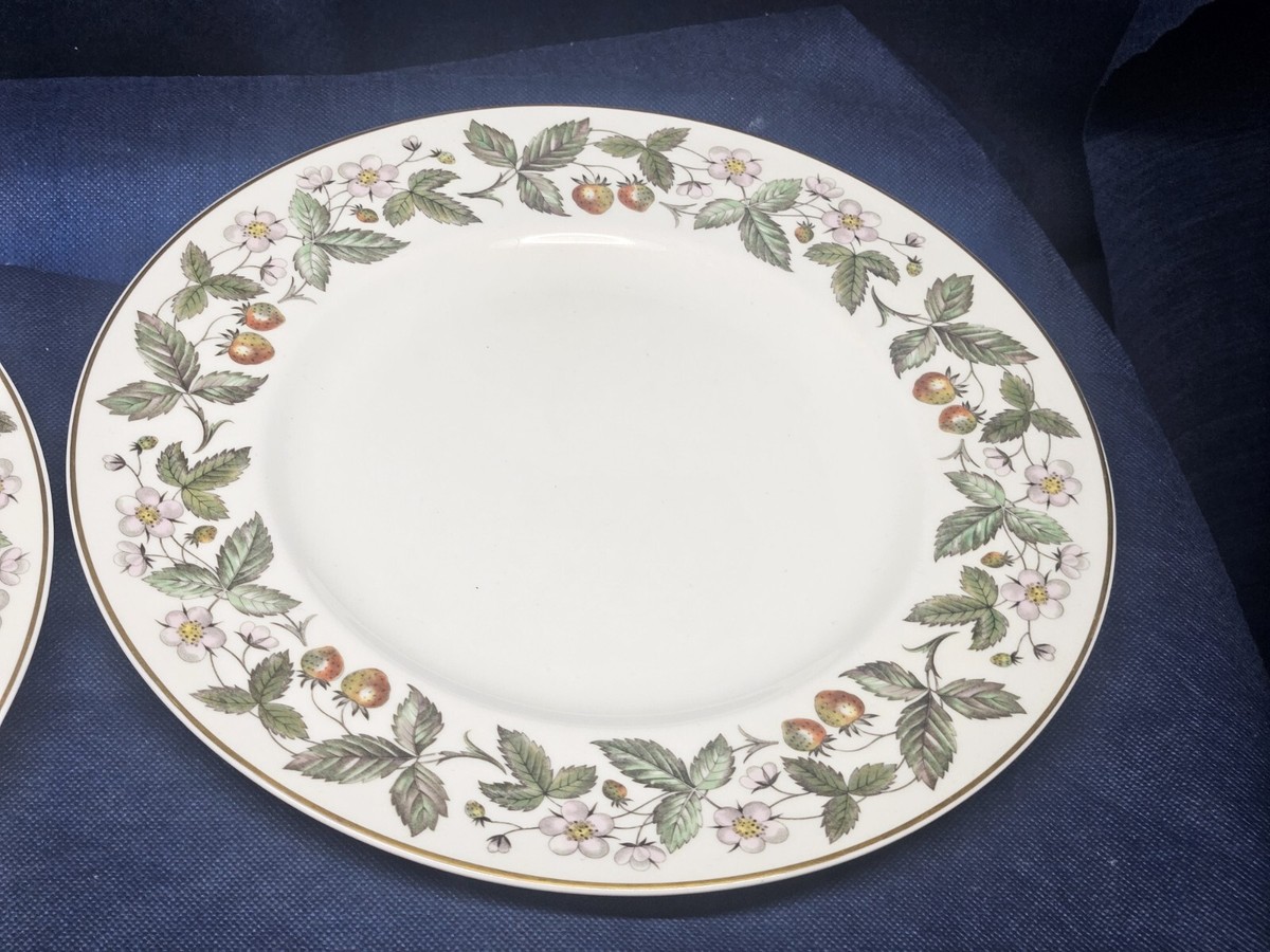 Vintage 1957 Wedgewood Bone China England 