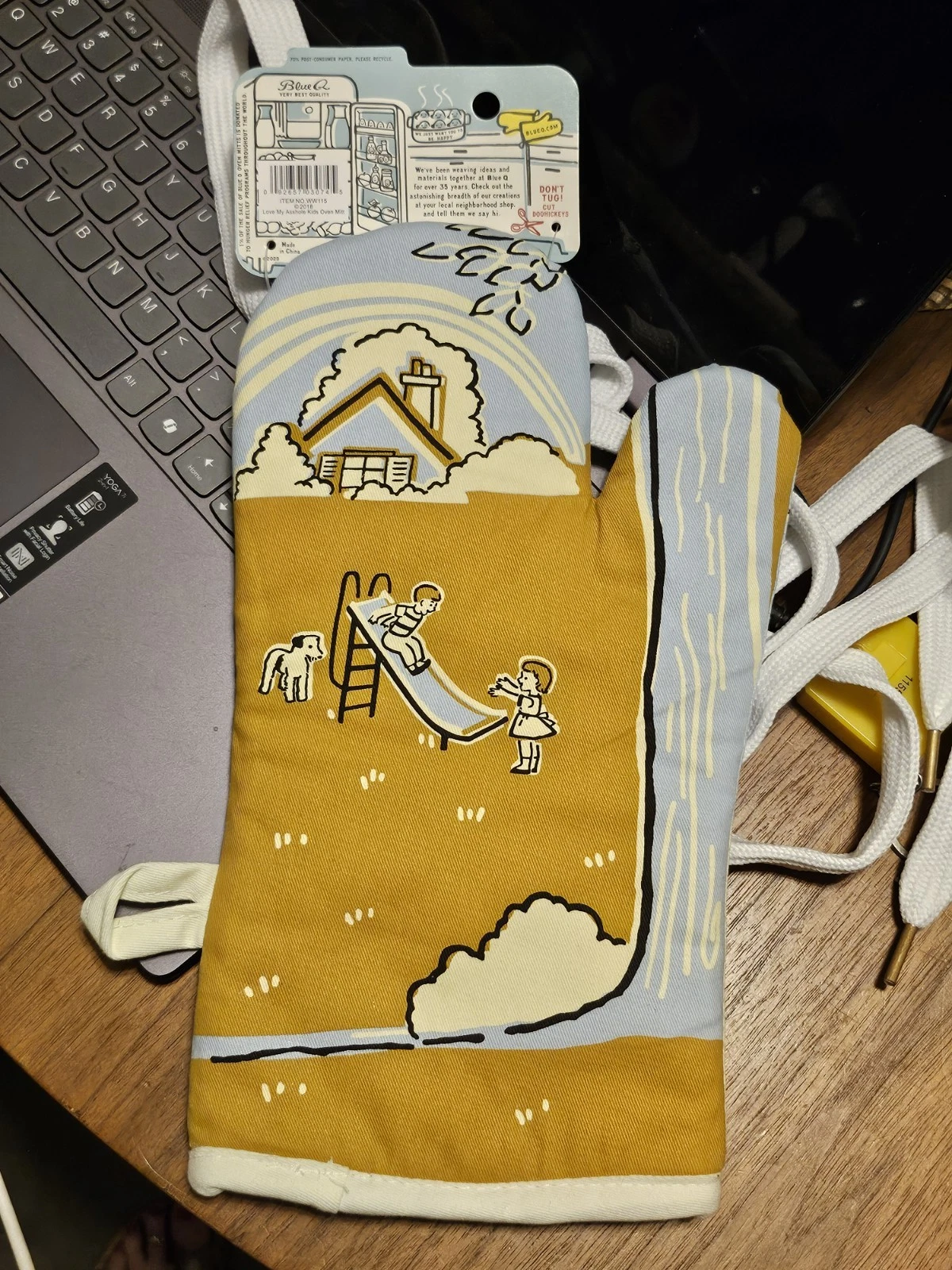 Blue Q Oven Mitt - Thumbnail 2