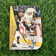 Trevor Linden #122 1994-95 SP Die Cut Vancouver Canucks Hockey Card NHL H15