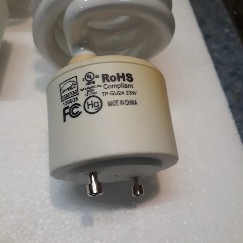 4 TOSPO Spiral GU24 Replacement  2 pins used Tested Working, see photos - Image 3 of 3