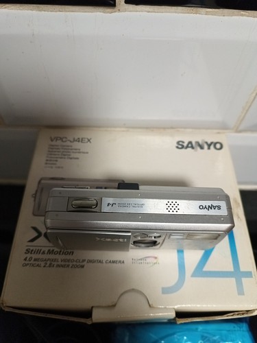 Sanyo Xacti 4MP Digital Camera VPC-J4EX - Tested - Picture 5 of 7