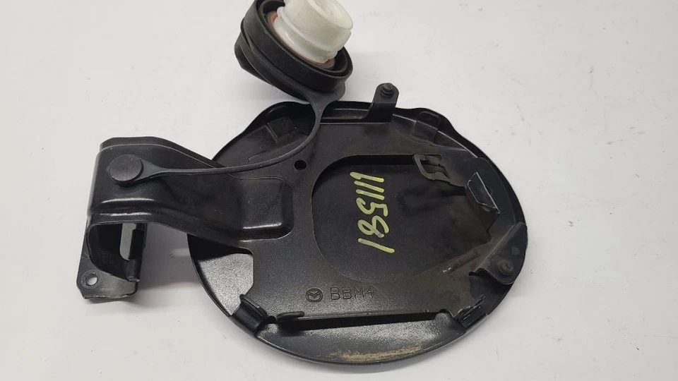 Mazda 2012 2013 3 puertas de llenado de combustible negro Foto 3 de 4