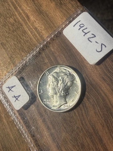 1942-S Mercury Dime - Choice BU Lustrous - Split (Near Full) Bands - 90% Silver