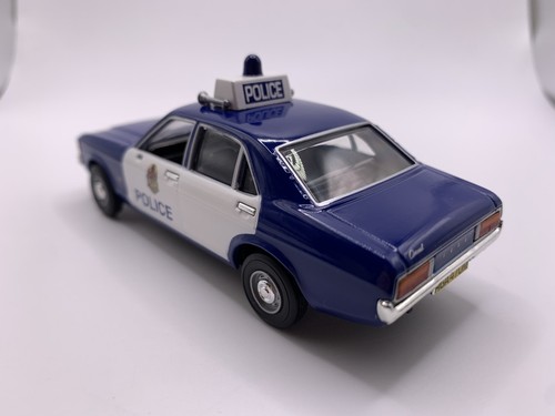 Vanguards Corgi 1:43 Ford Consul City Of Glasgow Response Car VA05507 - Picture 4 of 7