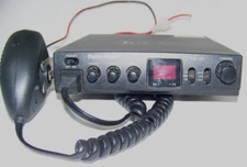 Vintage CB Radio Shack 40 Channel 2 Way CB Radio TRC-484 WORKS NICE