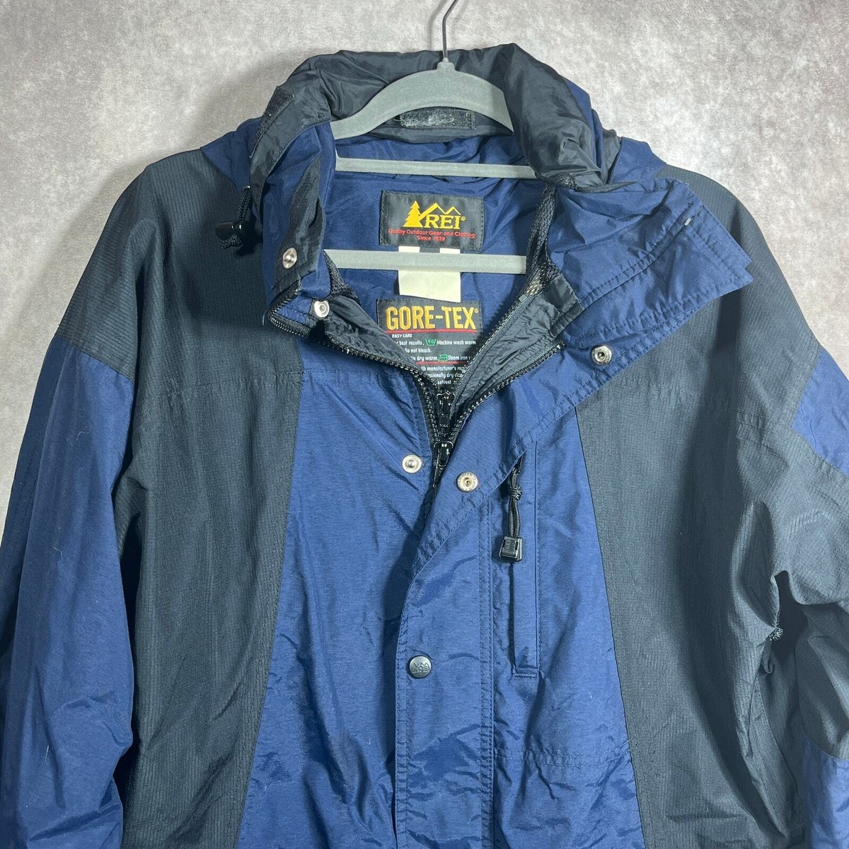 Vintage REI Gore-Tex Rain Jacket Mens Small Blue Black Hooded Zip