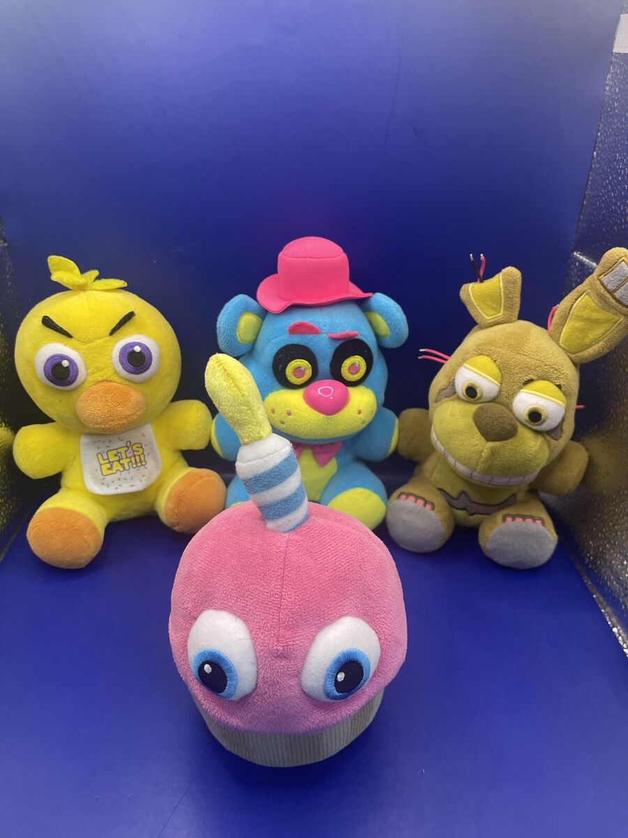 Five Nights at Freddy's - Chica and Cupcake Plush  Freddy plush, Fnaf  chica plush, Five nights at freddy's