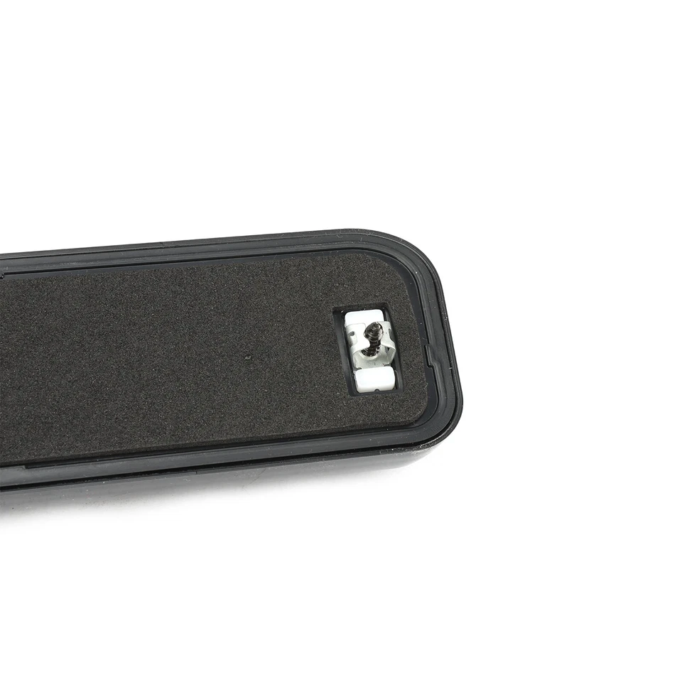 Luz marcadora de techo 923-101 para Chevy Silverado y GMC Sierra Foto 4 de 4