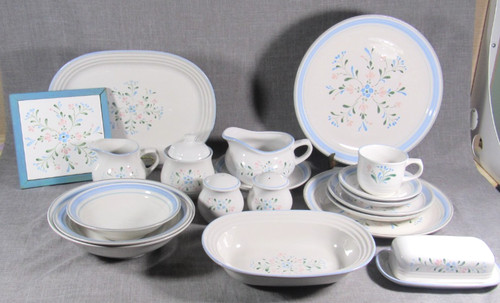 Yamaka FASCINO Japan Floral Dinnerware All Types - Buy By The Piece!