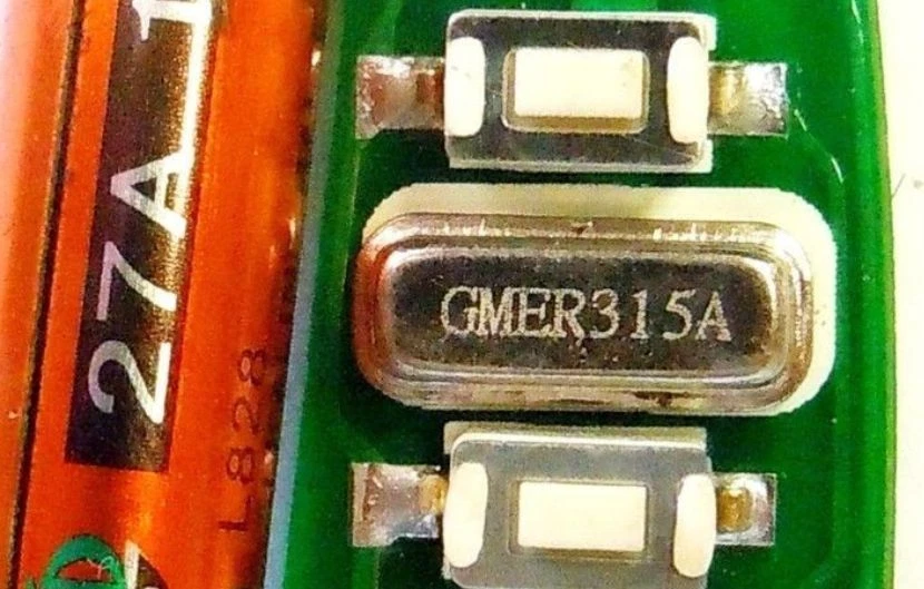 2; keyless remote key fob Falcon-10 1877526 entry transmitter car control 311MHz - Image 4 of 4