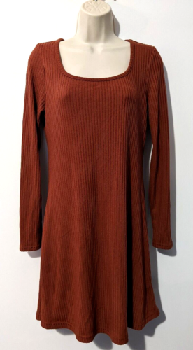 Ancienne robe en tricot femme à manches longues nervurée Marine taille Petit mélange polyester écuc - Photo 1 sur 6