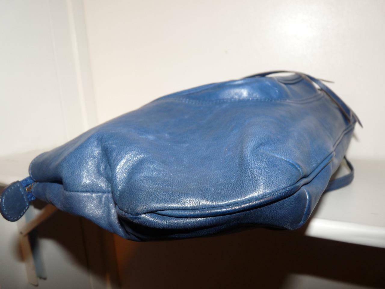 Tre Vero Beautiful Blue Leather 2 Way Carry Purse - image 10