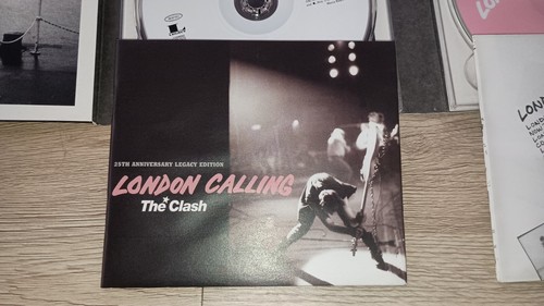 London Calling The Clash 25th Anniversary CD/DVD Booklet Very Good Condition - Picture 6 of 8