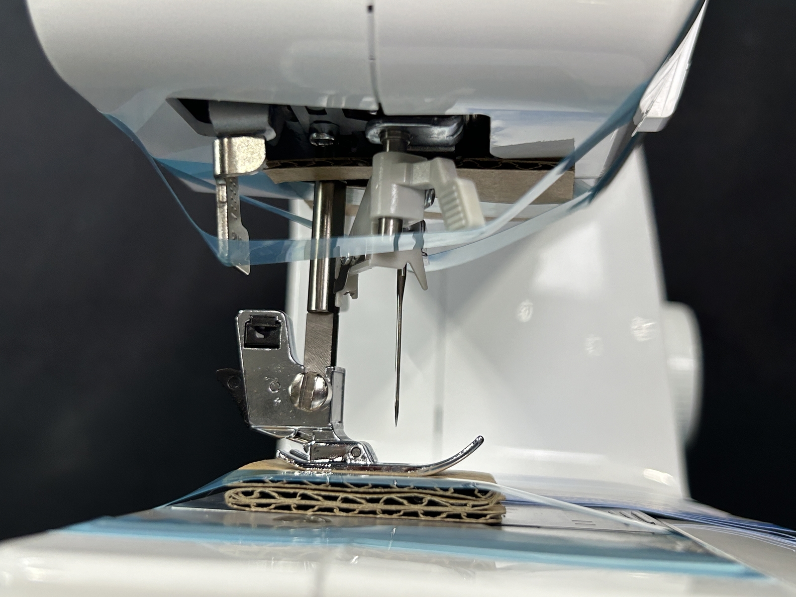 Brother SM3701 Sewing Machine 37 Built In Stitches Floral Pattern New