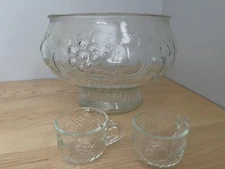 Vintage Jeanette Large Fruit Pedestal Punch Bowl