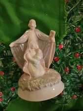 ROTATING MUSIC BOX ROMAN SANKYO BISQUE PORCELAIN NATIVITY SCENE XMAS FIGURE VTG
