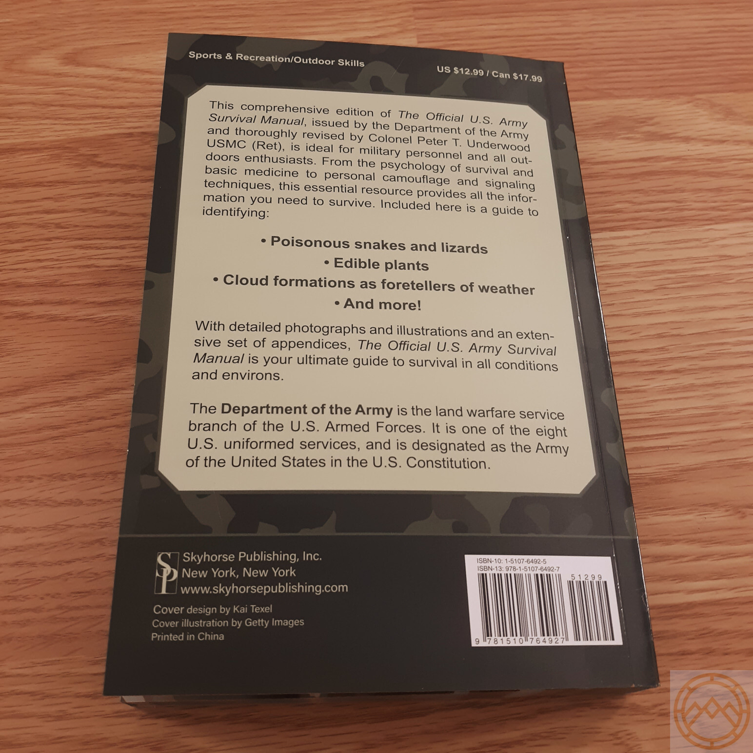 U.S. Survival Manual Book Outdoor Enthusiasts Pictures / Illustrations 428 Pages