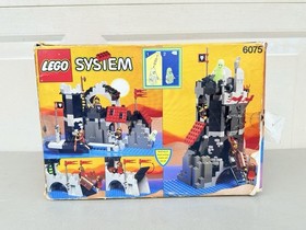 Lego Castle 6075 Wolfpack Tower - with Instructions and Box