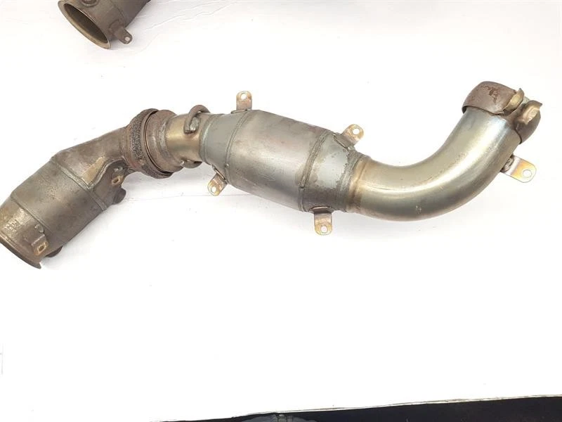 2015-2017 MCLAREN 675LT PAIR EXHAUST CAT CATALYTIC CONVERTERS 3.8 V8 PETROL - Image 3 of 4