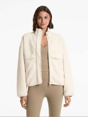 OYSHO Light Faux Sherling Bomber Jacket Size Large Ecru Cream Fluffy Full Zip