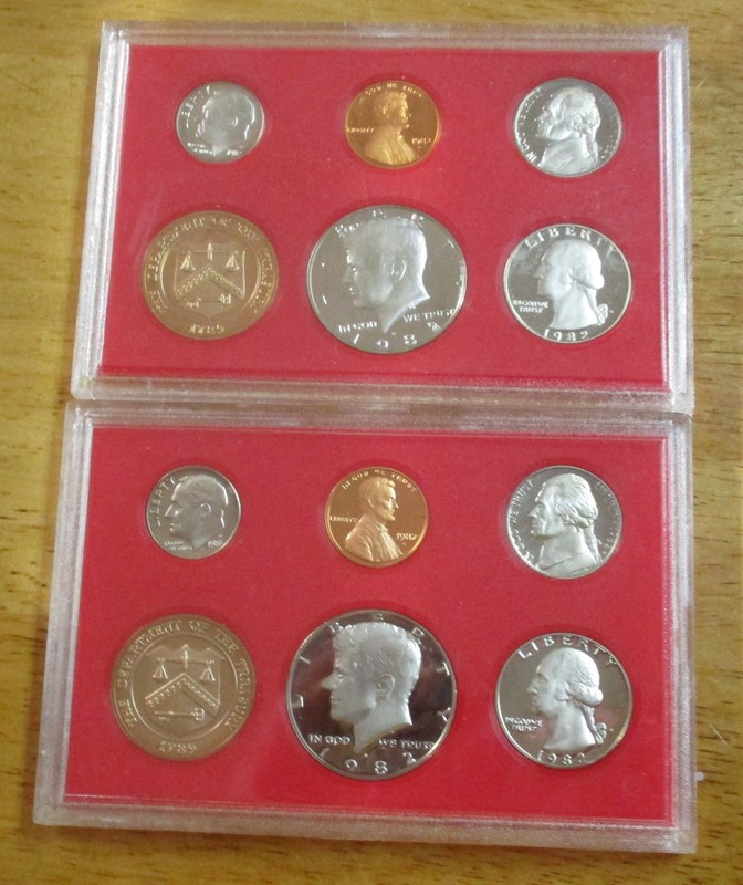 Two Mint Encased 6 Coin Sets 1982 S John Kennedy