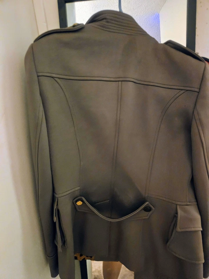 Chaqueta Dolce&Gabbana Militar Estilo Ejército Caqui, Mezcla de Lana, Angora y Elastano. Foto 2 de 3