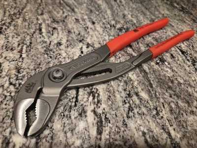 Mac Tools Cobra Self-Gripping Pliers 12''