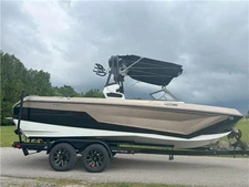 2025 Nautique GS22  Medallion Metal Flake