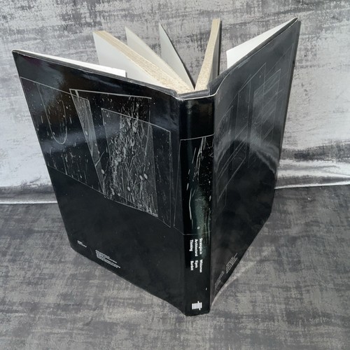 Strategies In Architectural Thinking Edited By John Whiteman HB DJ 1992 - Picture 2 of 14