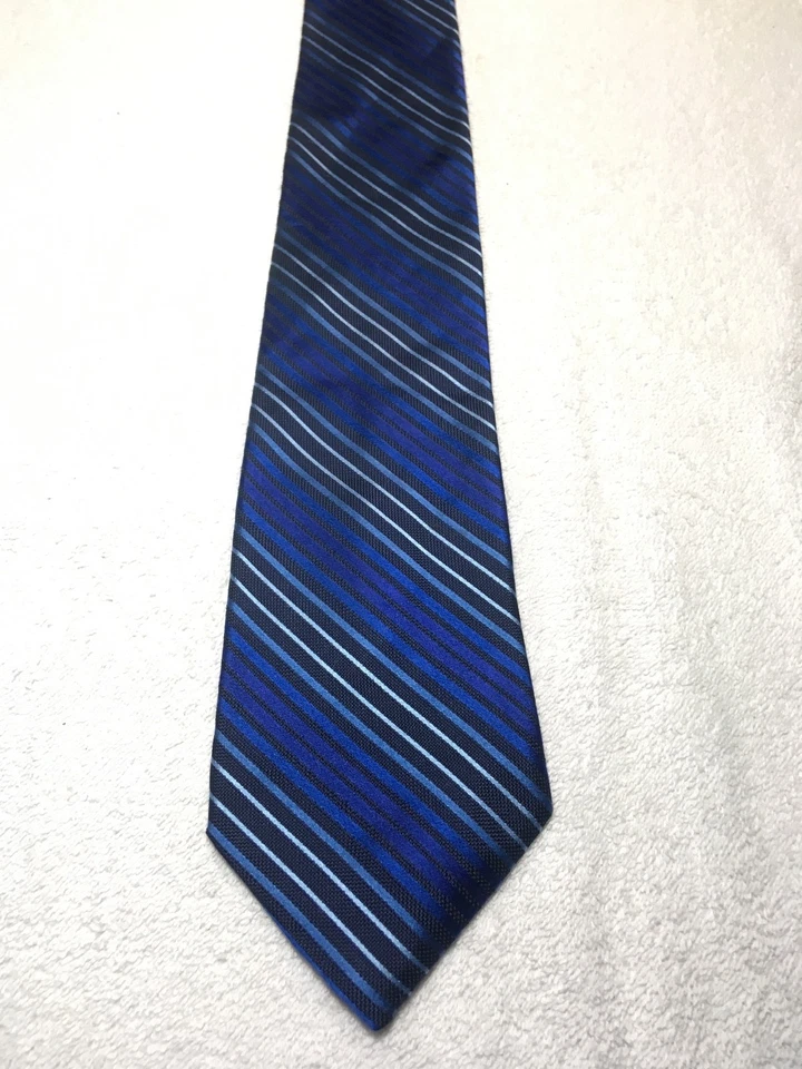 CORBATA EXPRESS HOMBRE RAYAS AZULES Y NEGRAS 3,75 X 61 Foto 2 de 4