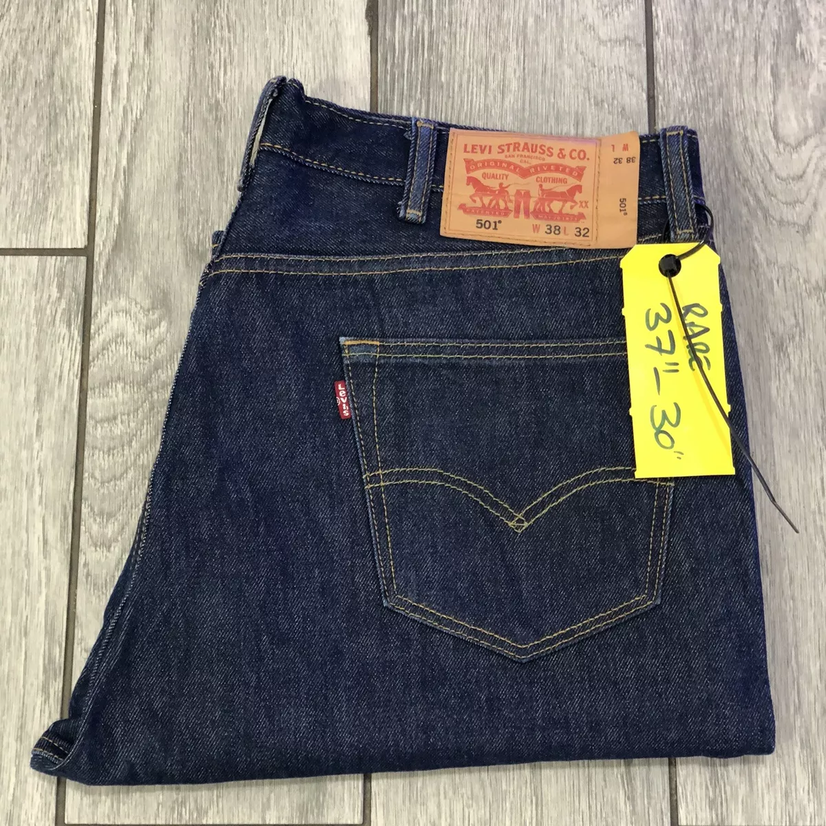 Levi's 37 waist deals