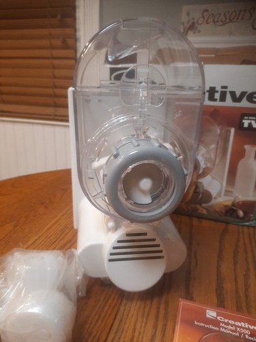 NEW Creative Pasta Express Automatic Pasta Maker Model X500 - Picture 8 of 13