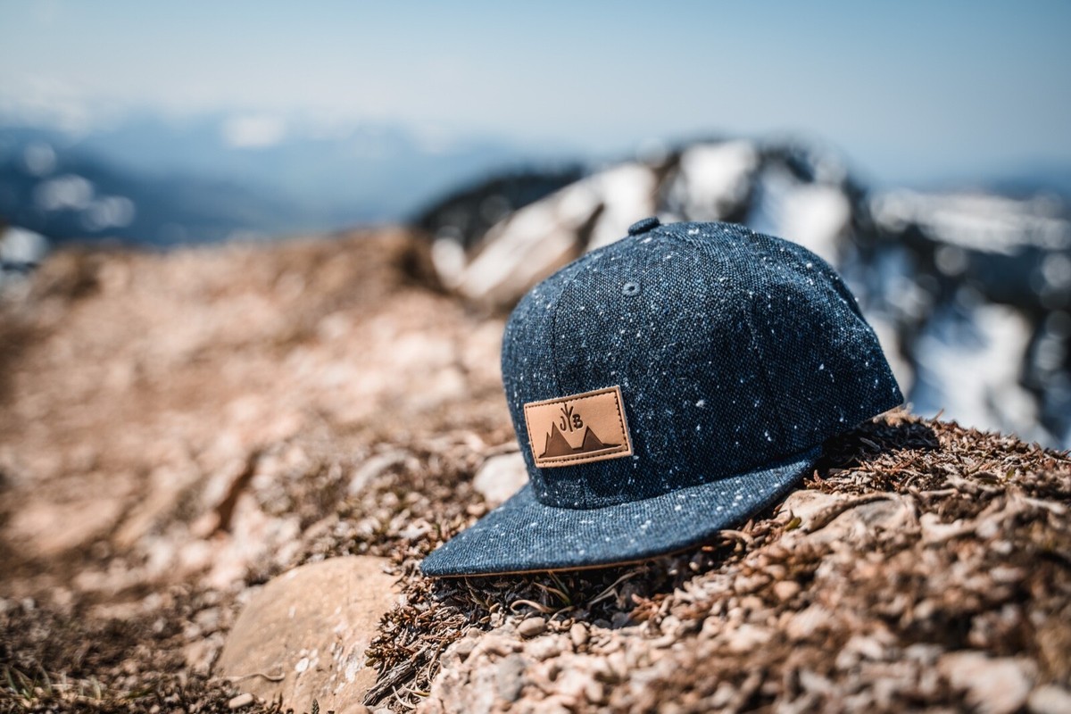 Jumping Bird Baseball Cap Unisex • Snapback-keps För