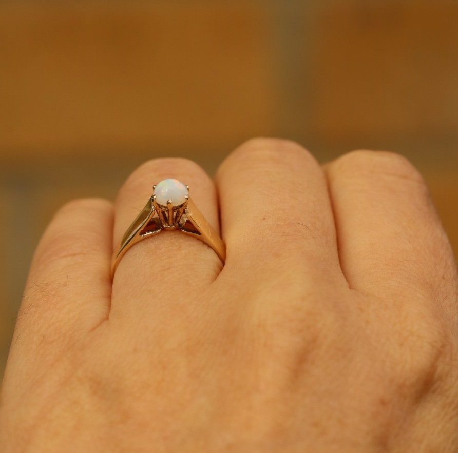 9ct Solid Yellow Gold Solitaire Ring with Opal Mi… - image 8