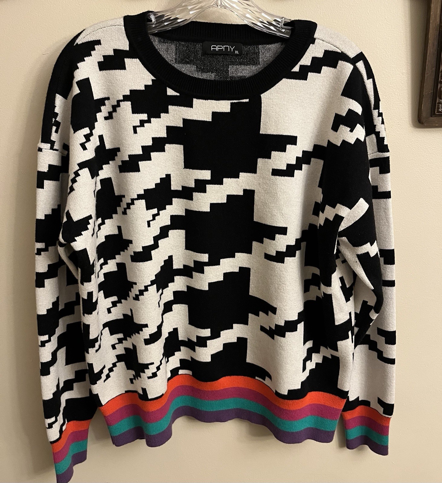 APNY AP NY Houndstooth Pattern Pullover With Colo… - image 1