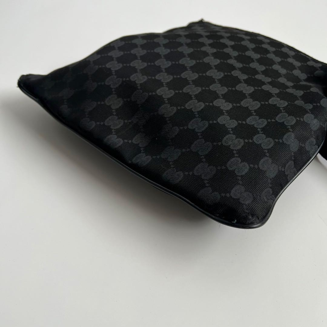 Authentic GUCCI GG Pattern Canvas One Shoulder Bag - image 12