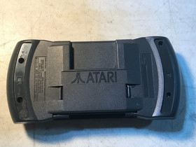 ATARI LYNX 2 CONSOLE, FOR PARTS OR REPAIR ONLY, NO BATTERY COVER OR POWER CORD