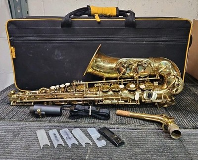 Prelude by Conn-Selmer AS-710 Alto Saxophone with Case