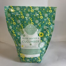 Scentsy Aloe Water  Cucumber Bath Soak 2 Lb Bag New Retired