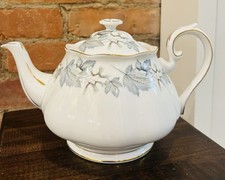 Royal Albert Large ‘Silver Maple’ Teapot 6-Cup Bone China Excellent Condition