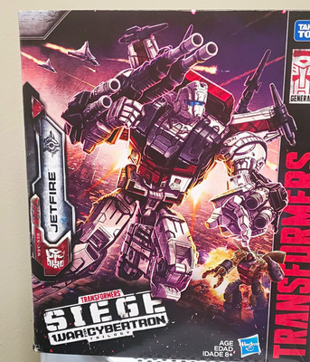 Hasbro Transformers Siege Jetfire Transforming Figure WFC-S28 8+